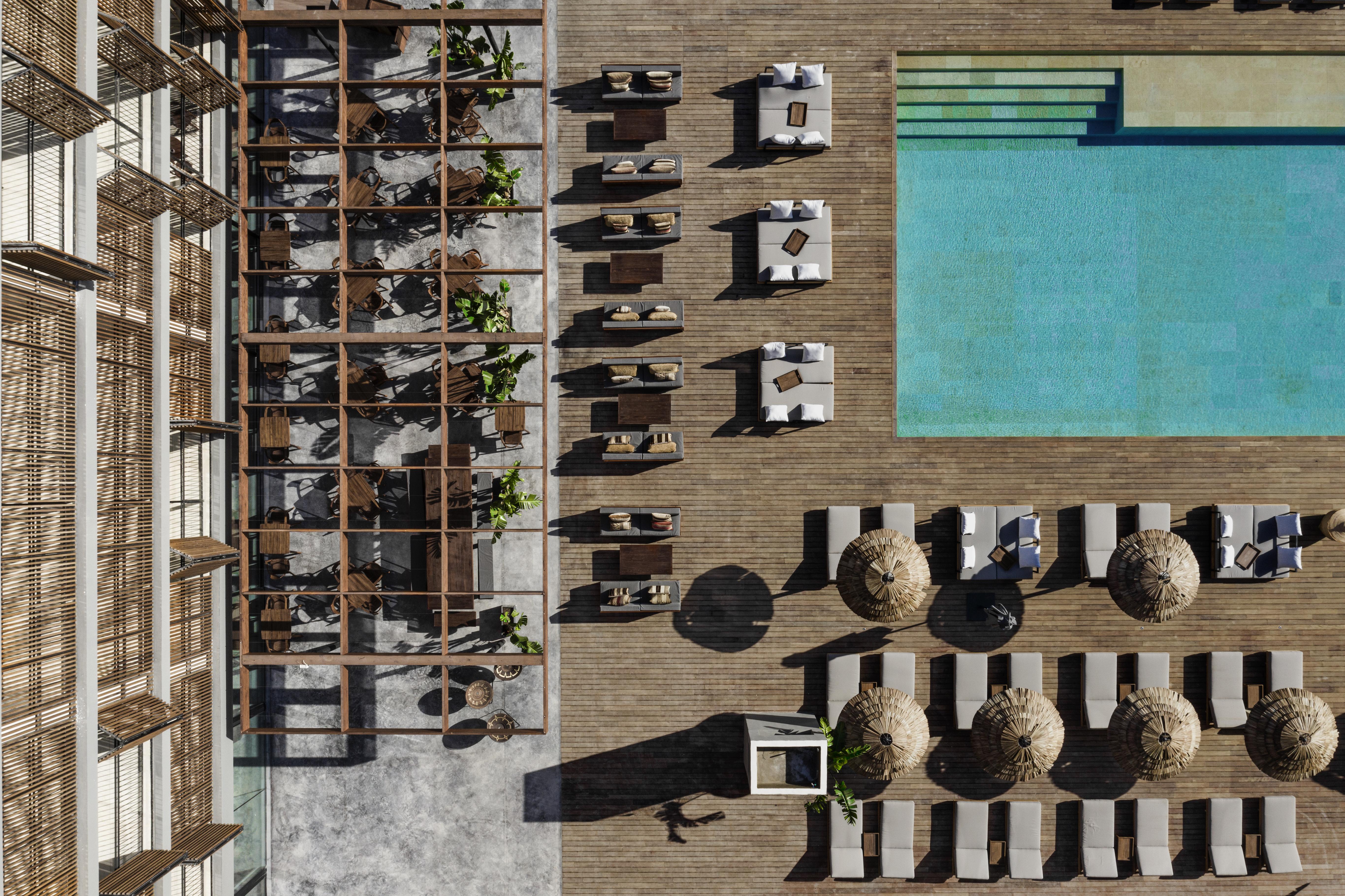 Oku Ibiza (Adults Only) Hotel ซานอันโตนิโอ ภายนอก รูปภาพ The pool at the hotel